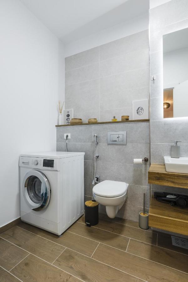Apartment Near Iulius Mall With Balcony & Private Parking Тімішоара Екстер'єр фото